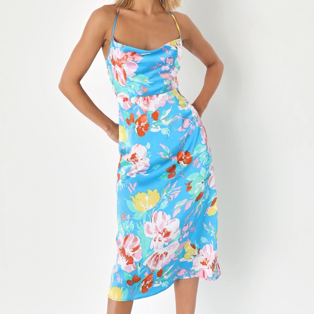 NWT Lulu’s Flowering Forever Blue Floral Cowl Neck Backless Midi Dress, M